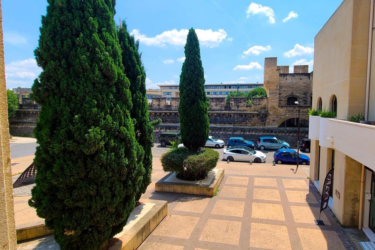 Regard Sur Les Remparts - Terrasse & Parking Avignon Exterior foto