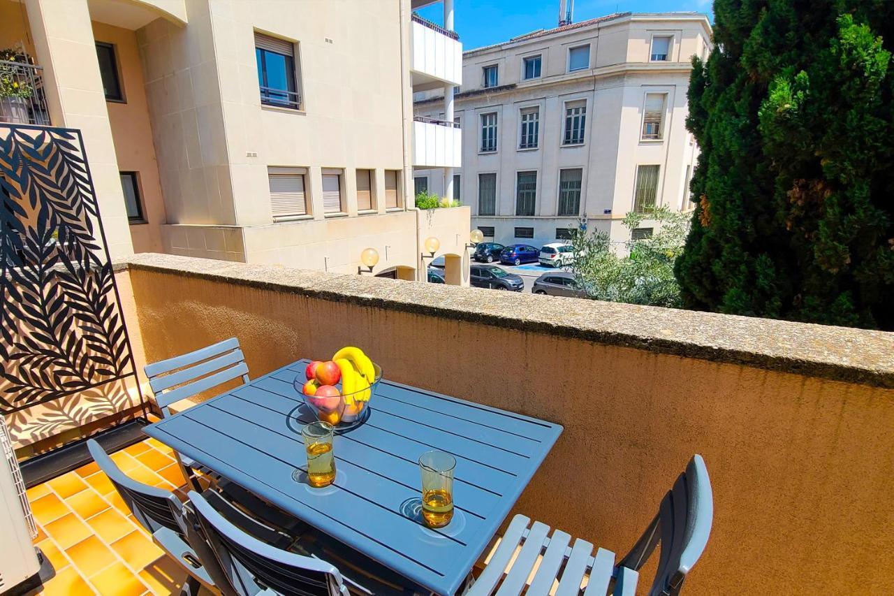 Regard Sur Les Remparts - Terrasse & Parking Avignon Exterior foto