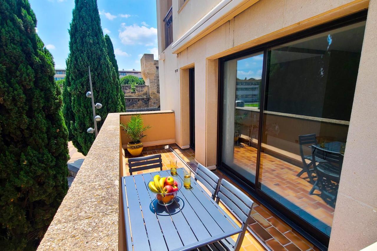 Regard Sur Les Remparts - Terrasse & Parking Avignon Exterior foto